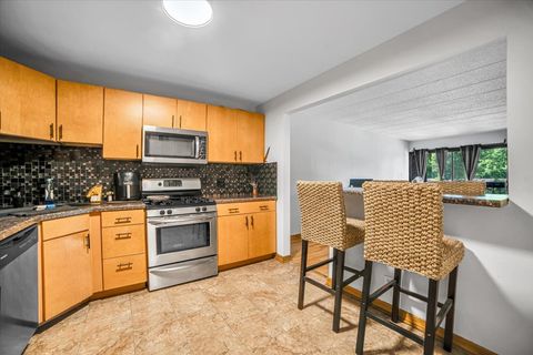 Tiny photo for 14511 Central Court #M2, Oak Forest, IL 60452 (MLS # 12455407)