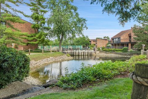 Tiny photo for 14511 Central Court #M2, Oak Forest, IL 60452 (MLS # 12455407)