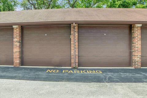 Tiny photo for 14511 Central Court #M2, Oak Forest, IL 60452 (MLS # 12455407)