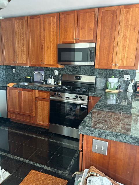 Tiny photo for 4880 N Marine Drive #606, Chicago, IL 60640 (MLS # 12489319)