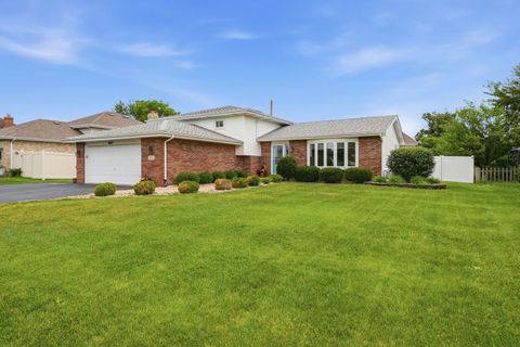 Photo of 772 Wellington Parkway, New Lenox, IL 60451 (MLS # 12680419)