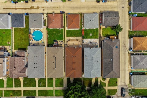 Tiny photo for 3221 N Pioneer Avenue, Chicago, IL 60634 (MLS # 12683678)