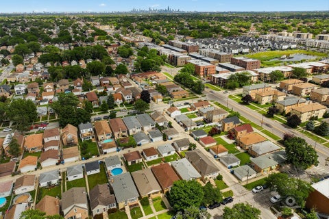 Tiny photo for 3221 N Pioneer Avenue, Chicago, IL 60634 (MLS # 12683678)
