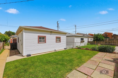Tiny photo for 3221 N Pioneer Avenue, Chicago, IL 60634 (MLS # 12683678)