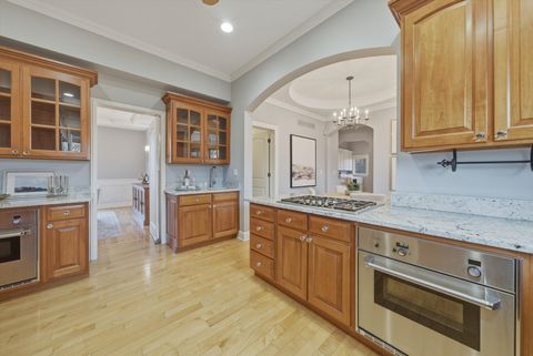 Tiny photo for 11361 W Plainfield Road, Indian Head Park, IL 60525 (MLS # 12637768)