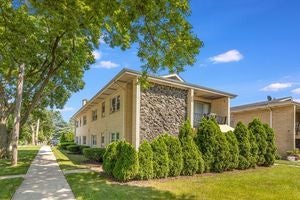 Photo of 1245 La Grange Road #1F, La Grange Park, IL 60526 (MLS # 12736247)