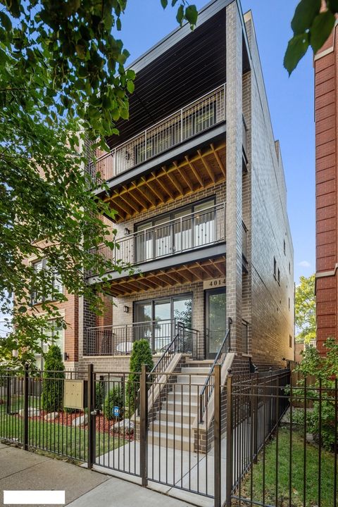 4014 N Mozart Street 2 Chicago IL 60618