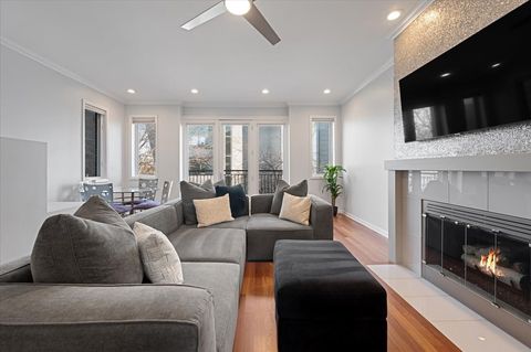 Tiny photo for 1628 N Bosworth Avenue #2, Chicago, IL 60642 (MLS # 12544240)