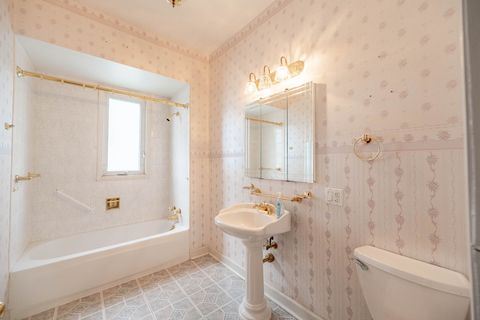 Tiny photo for 5834 W Byron Street, Chicago, IL 60634 (MLS # 12635188)