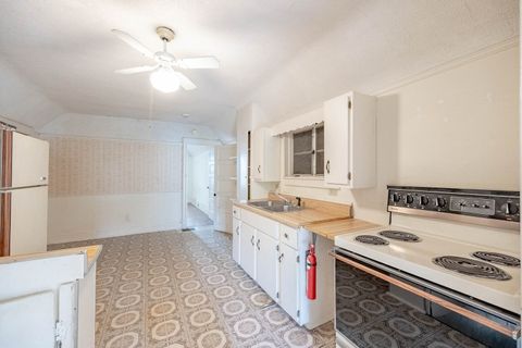 Tiny photo for 5834 W Byron Street, Chicago, IL 60634 (MLS # 12635188)
