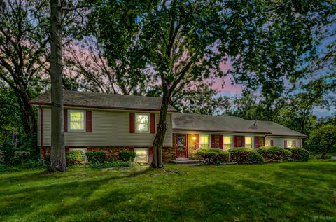 Photo of 8 Berk Lane, Crete, IL 60417 (MLS # 12463222) Photo of 8 Berk Lane, Crete, IL 60417 (MLS # 12463222)