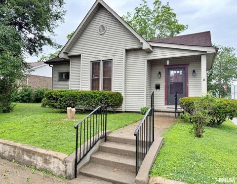 Tiny photo for 500 Metropolis Street, Metropolis, IL 62960 (MLS # 100000507)