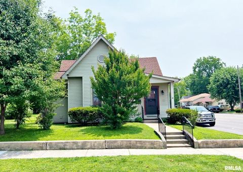 Tiny photo for 500 Metropolis Street, Metropolis, IL 62960 (MLS # 100000507)