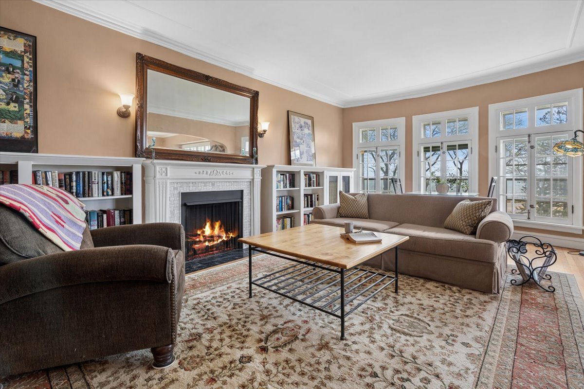 470 Sheridan Road 2