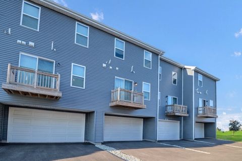 Tiny photo for 820 Briar Glen Court, Hampshire, IL 60140 (MLS # 12492753)