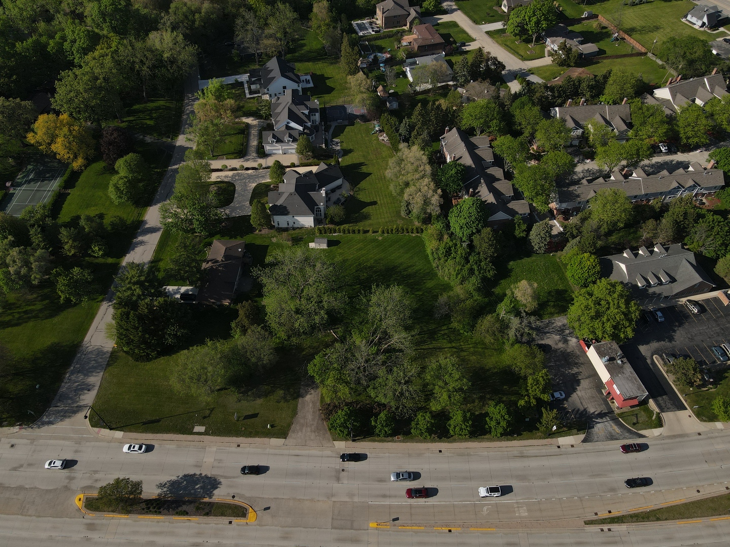 119 W Lake Street