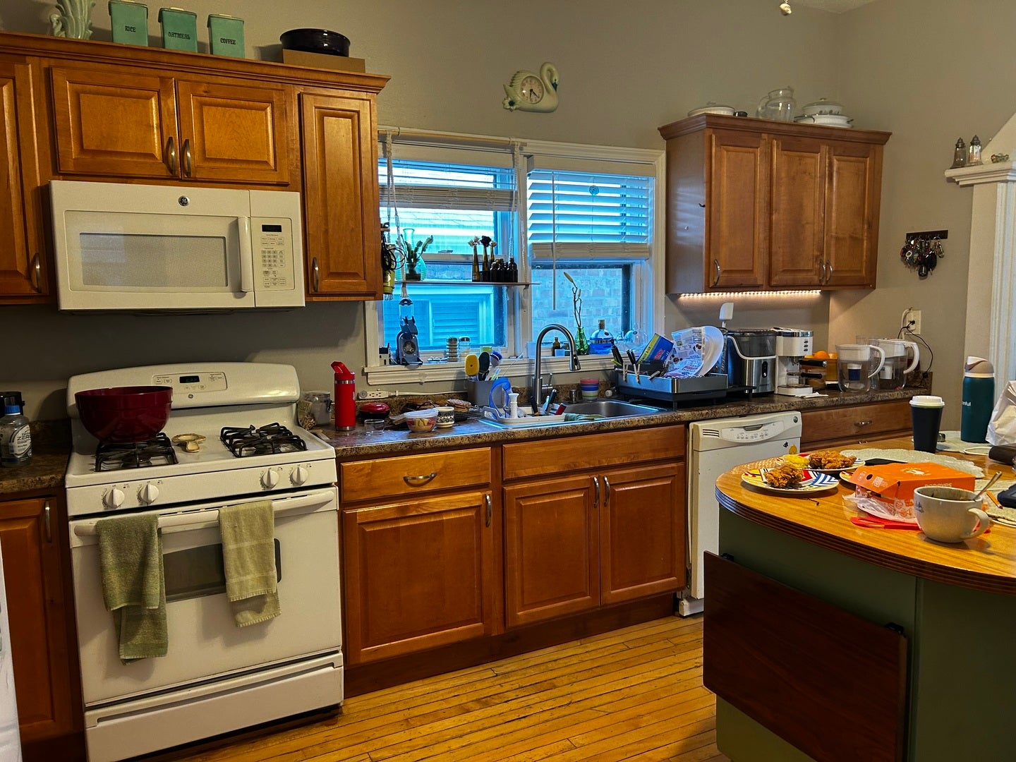 2529 W 39th Place