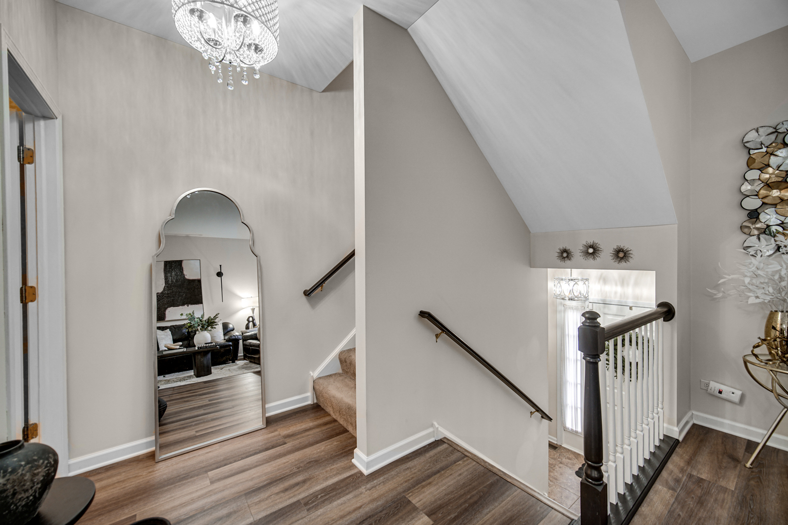 2426 Courtyard Circle 5