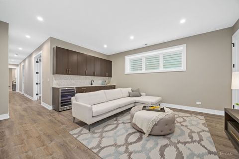 Tiny photo for 1642 W Wolfram Street, Chicago, IL 60657 (MLS # 12580466)