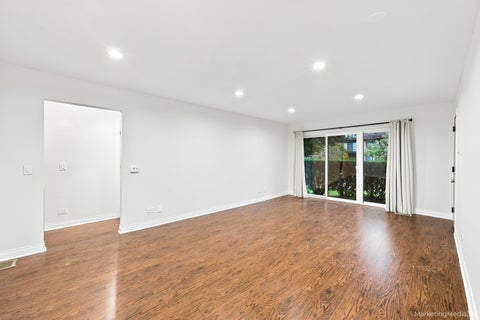Tiny photo for 400 E KENSINGTON Road #B, Mount Prospect, IL 60056 (MLS # 12785215)