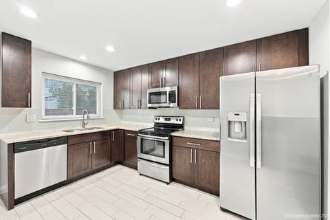 Tiny photo for 400 E KENSINGTON Road #B, Mount Prospect, IL 60056 (MLS # 12785215)