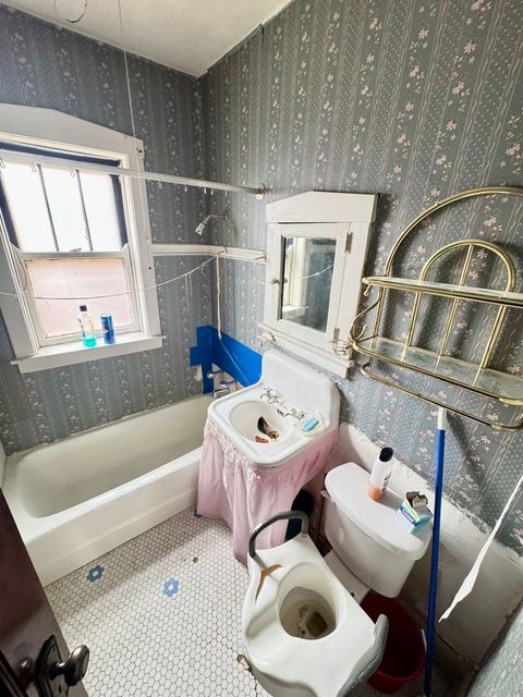 Tiny photo for 6634 S Greenwood Avenue #3A, Chicago, IL 60637 (MLS # 12616062)