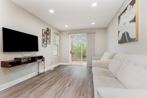 Tiny photo for 954 Genesee Drive #954, Naperville, IL 60563 (MLS # 12474856)