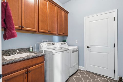 Tiny photo for 3871 Crooked Creek Drive, Elgin, IL 60124 (MLS # 12619289)