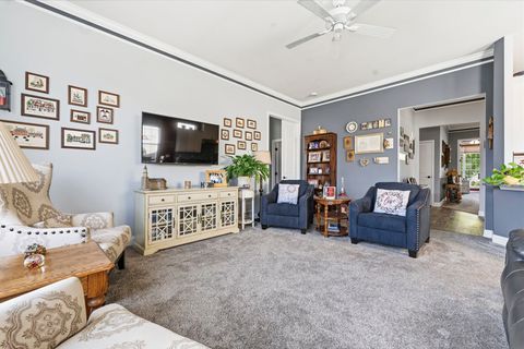 Tiny photo for 3871 Crooked Creek Drive, Elgin, IL 60124 (MLS # 12619289)