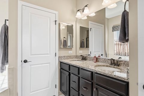 Tiny photo for 3871 Crooked Creek Drive, Elgin, IL 60124 (MLS # 12619289)
