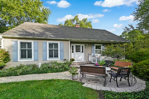 Tiny photo for 24462 N Kelsey Road, Barrington, IL 60010 (MLS # 12775774)