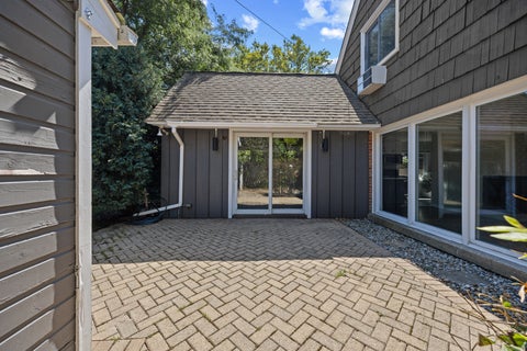 Tiny photo for 2207 Crawford Avenue, Evanston, IL 60201 (MLS # 12693326)