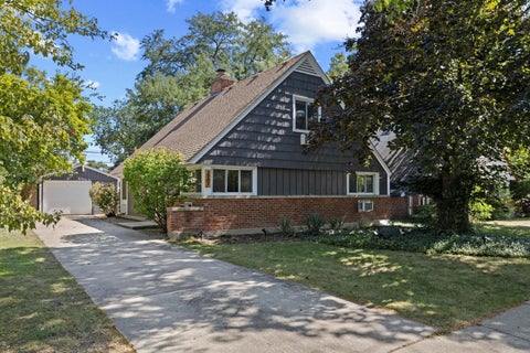 Photo of 2207 Crawford Avenue, Evanston, IL 60201 (MLS # 12693326)