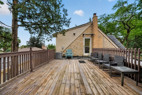 Tiny photo for 75 N 2nd Avenue, Des Plaines, IL 60016 (MLS # 12760263)