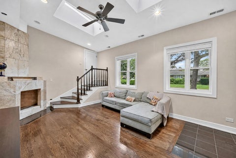 Tiny photo for 75 N 2nd Avenue, Des Plaines, IL 60016 (MLS # 12760263)