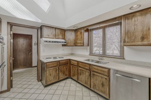 Tiny photo for 2113 Greenock Street, Inverness, IL 60067 (MLS # 12577294)