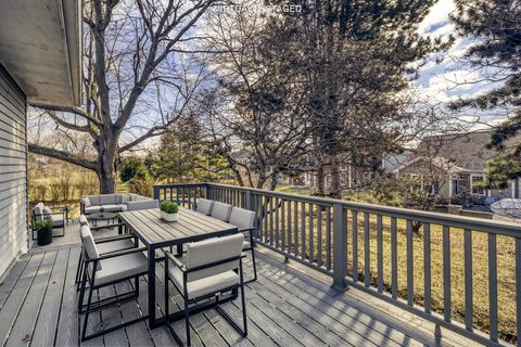 Tiny photo for 2113 Greenock Street, Inverness, IL 60067 (MLS # 12577294)