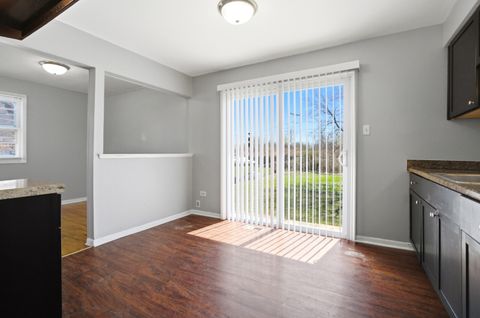 Tiny photo for 16544 Prairie Avenue, South Holland, IL 60473 (MLS # 12596415)