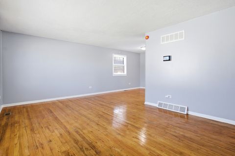 Tiny photo for 16544 Prairie Avenue, South Holland, IL 60473 (MLS # 12596415)