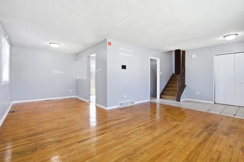 Tiny photo for 16544 Prairie Avenue, South Holland, IL 60473 (MLS # 12596415)