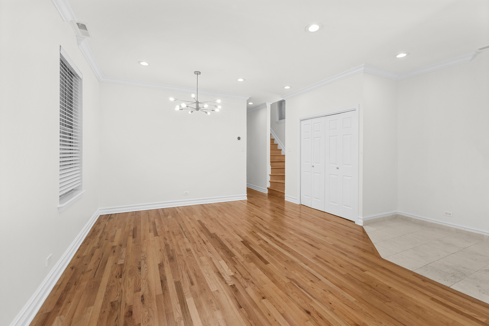 4520 S Saint Lawrence Avenue