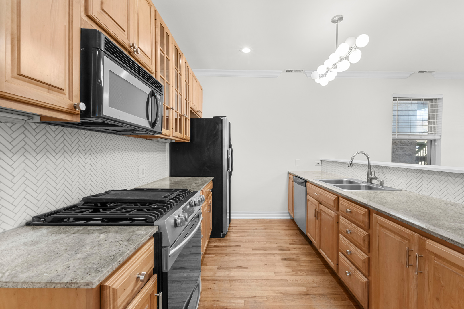 4520 S Saint Lawrence Avenue