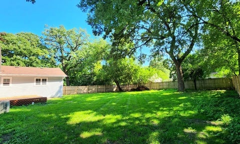 Tiny photo for 23217 W North Lakewood Lane, Lake Zurich, IL 60047 (MLS # 12768610)