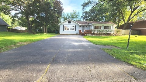 Tiny photo for 23217 W North Lakewood Lane, Lake Zurich, IL 60047 (MLS # 12768610)