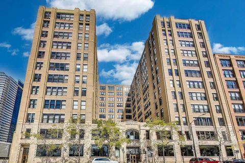 Photo of 728 W Jackson Boulevard #514, Chicago, IL 60661 (MLS # 12482137)