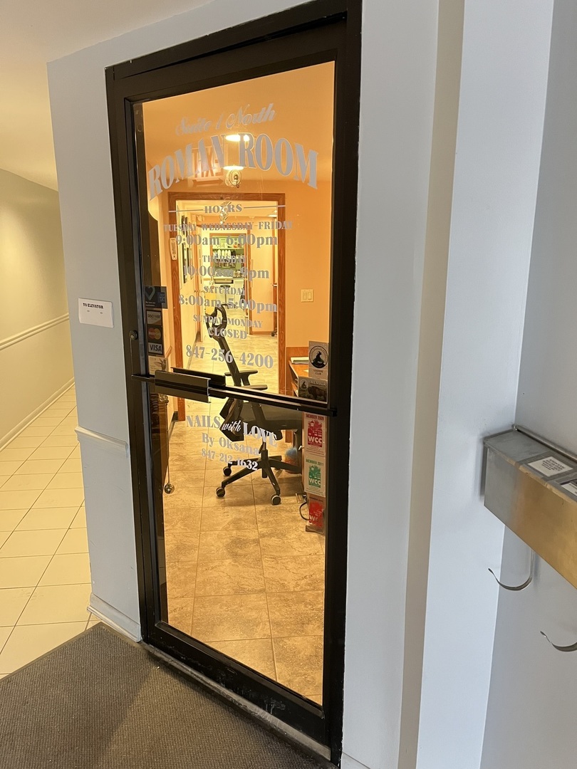 809 RIDGE Road 1north