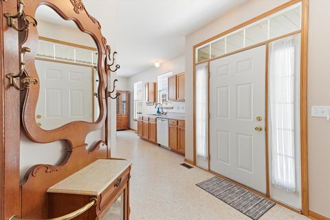 Tiny photo for 8 E Hague Drive, Antioch, IL 60002 (MLS # 12551609)