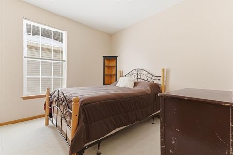 Tiny photo for 8 E Hague Drive, Antioch, IL 60002 (MLS # 12551609)