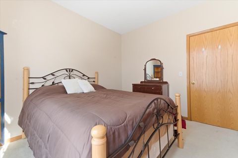 Tiny photo for 8 E Hague Drive, Antioch, IL 60002 (MLS # 12551609)