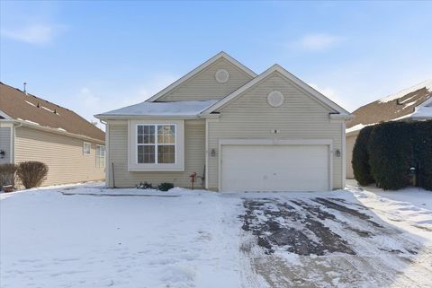 Tiny photo for 8 E Hague Drive, Antioch, IL 60002 (MLS # 12551609)